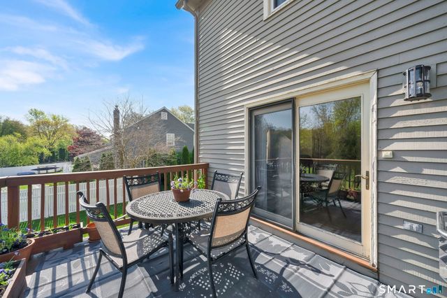 14 Hampden Place, Windsor, CT 06095