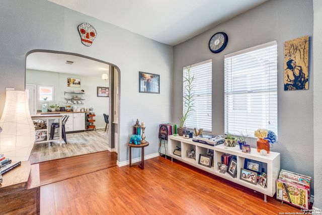 1212 NOLAN ST, San Antonio, TX 78202