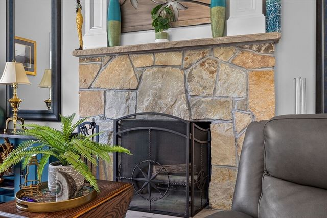 4 Kybren Cir, Mansfield, MA 02048