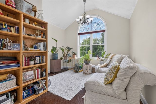4 Kybren Cir, Mansfield, MA 02048