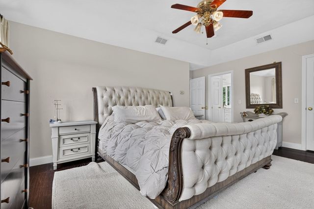 4 Kybren Cir, Mansfield, MA 02048
