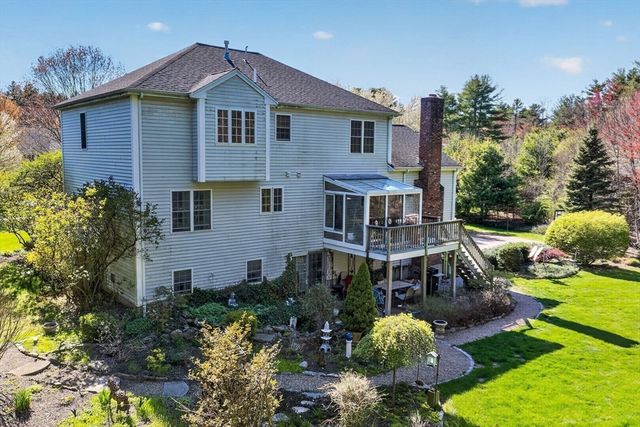4 Kybren Cir, Mansfield, MA 02048