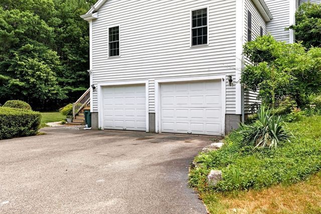 4 Kybren Cir, Mansfield, MA 02048