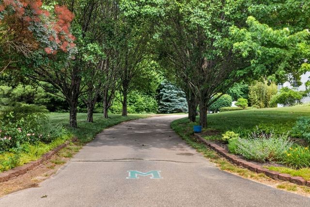 4 Kybren Cir, Mansfield, MA 02048