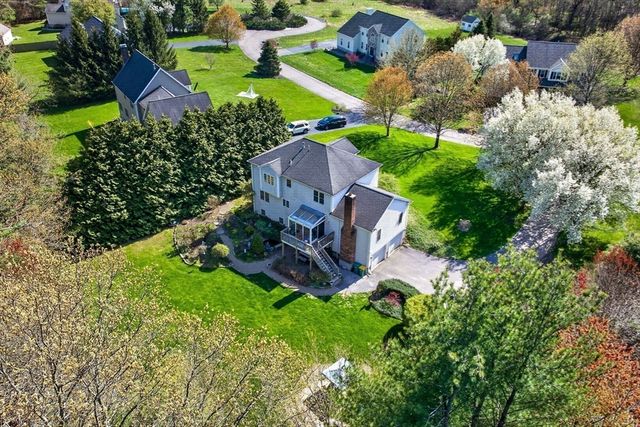 4 Kybren Cir, Mansfield, MA 02048