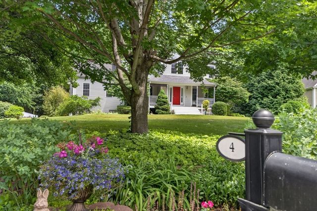 4 Kybren Cir, Mansfield, MA 02048