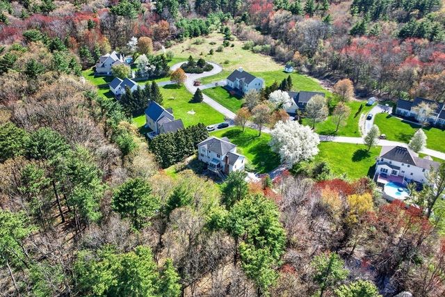 4 Kybren Cir, Mansfield, MA 02048