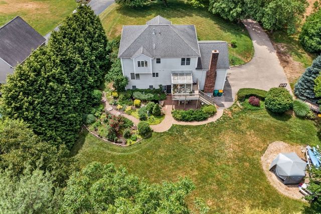 4 Kybren Cir, Mansfield, MA 02048