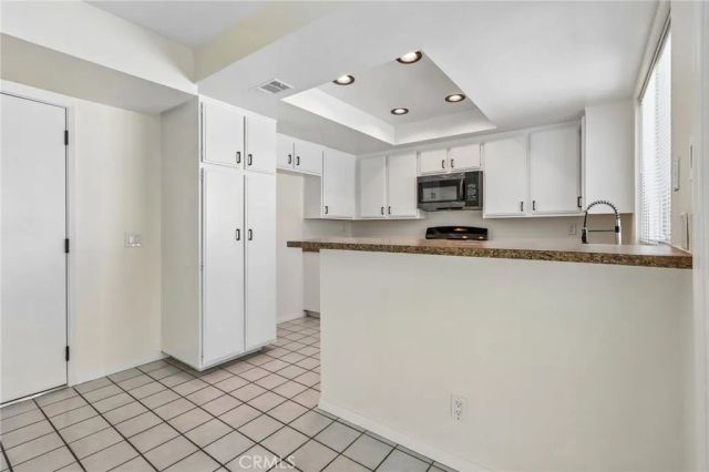 330 King Court, Hemet, CA 92543