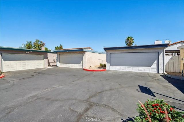 330 King Court, Hemet, CA 92543