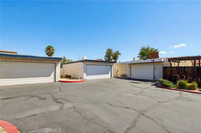 330 King Court, Hemet, CA 92543