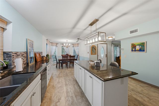 2746 Hopson Drive, Athens, TX 75752