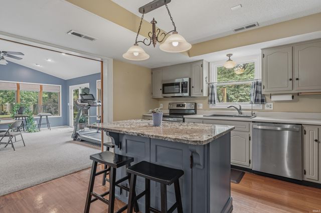 4233 Havenwood Court, Woodburn, IN 46797