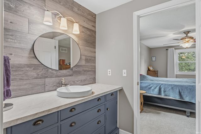 4233 Havenwood Court, Woodburn, IN 46797