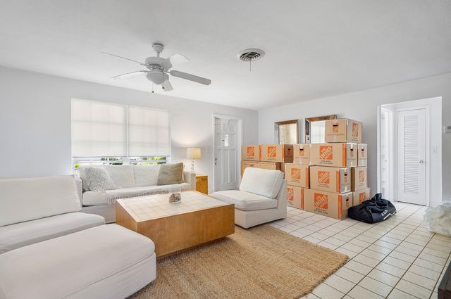 11 Sailfish Lane, Ocean Ridge, FL 33435