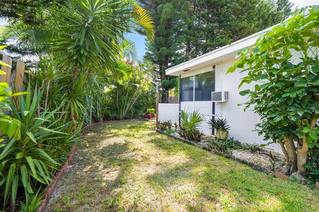 11 Sailfish Lane, Ocean Ridge, FL 33435