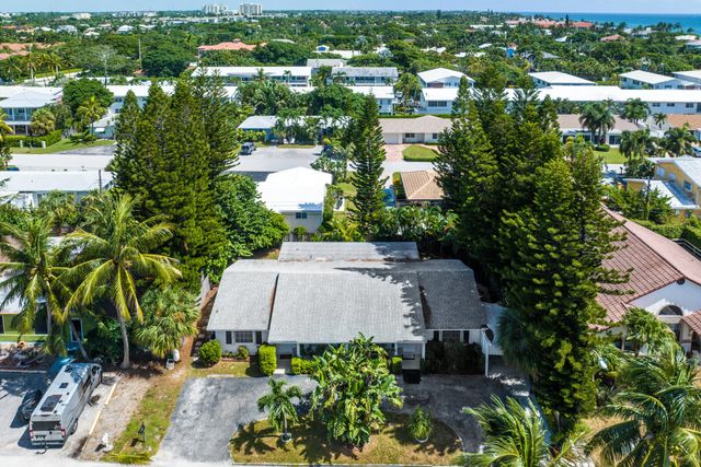 11 Sailfish Lane, Ocean Ridge, FL 33435