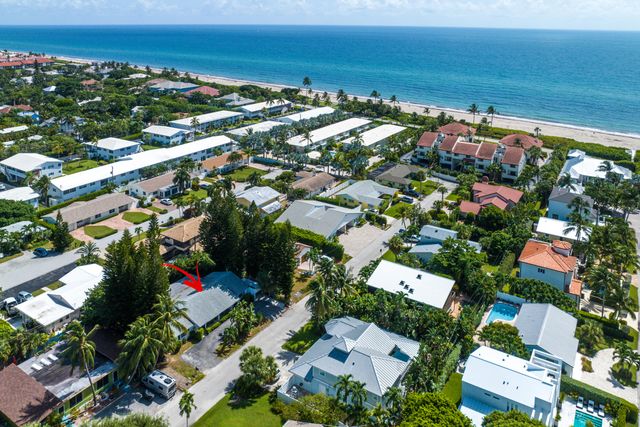 11 Sailfish Lane, Ocean Ridge, FL 33435