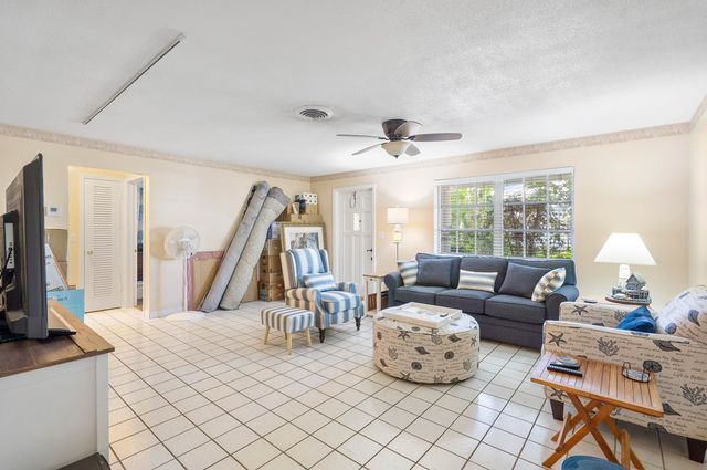 11 Sailfish Lane, Ocean Ridge, FL 33435