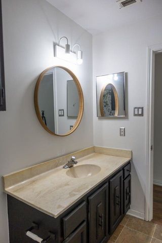 9517 Fondren Road, Houston, TX 77074