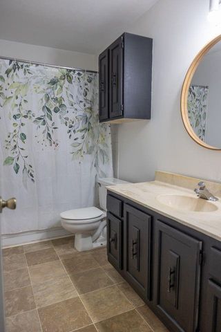9517 Fondren Road, Houston, TX 77074