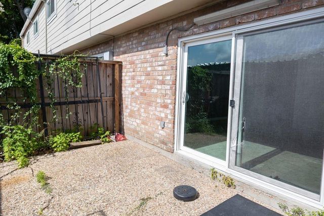9517 Fondren Road, Houston, TX 77074