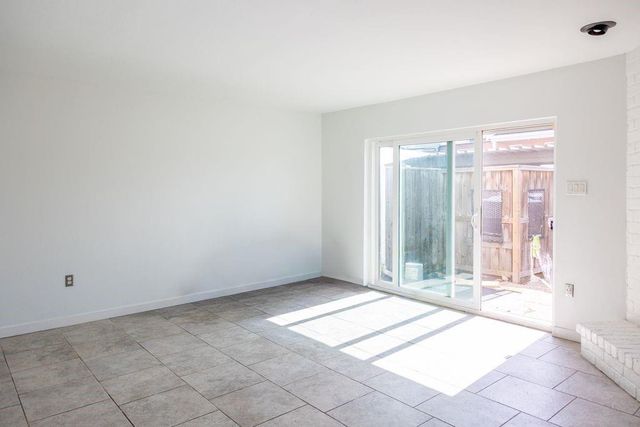 9517 Fondren Road, Houston, TX 77074