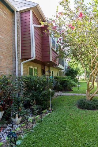 9517 Fondren Road, Houston, TX 77074