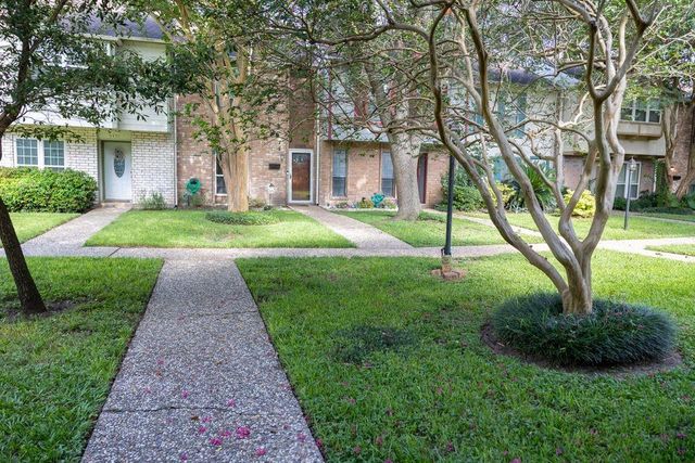 9517 Fondren Road, Houston, TX 77074