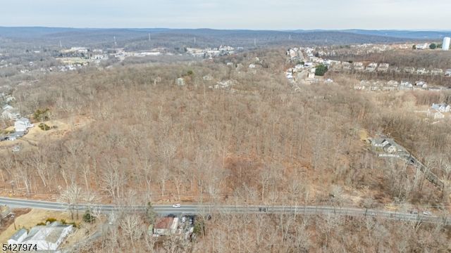 176 Espanong Rd, Jefferson Twp., NJ 07849
