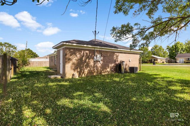 18979 Dalewood Circle, Robertsdale, AL 36567