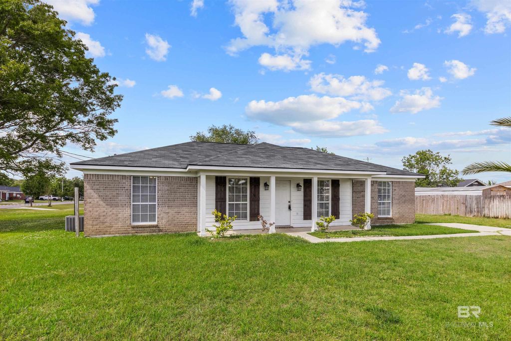 18979 Dalewood Circle, Robertsdale, AL 36567