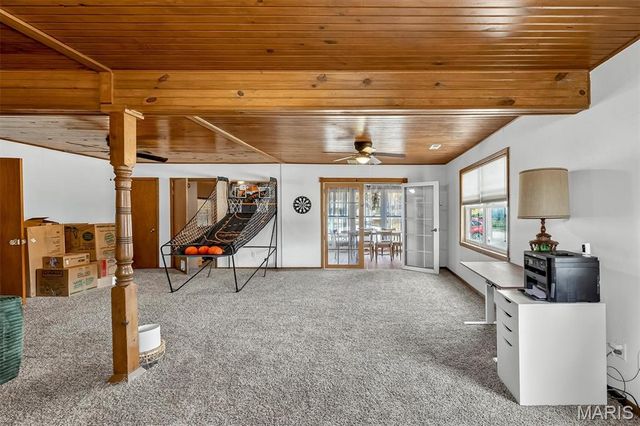 2855 E Lombard Street, Springfield, MO 65802