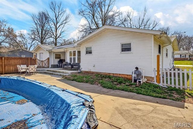 2855 E Lombard Street, Springfield, MO 65802