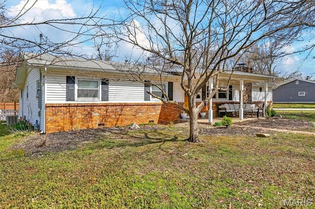 2855 E Lombard Street, Springfield, MO 65802