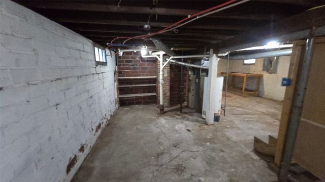 308 W 8th Street S, Newton, IA 50208