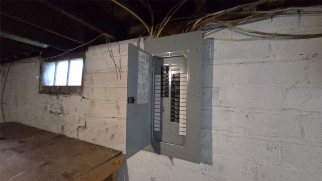 308 W 8th Street S, Newton, IA 50208