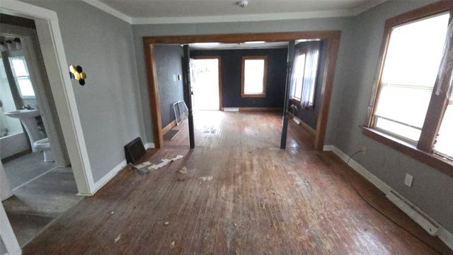 308 W 8th Street S, Newton, IA 50208