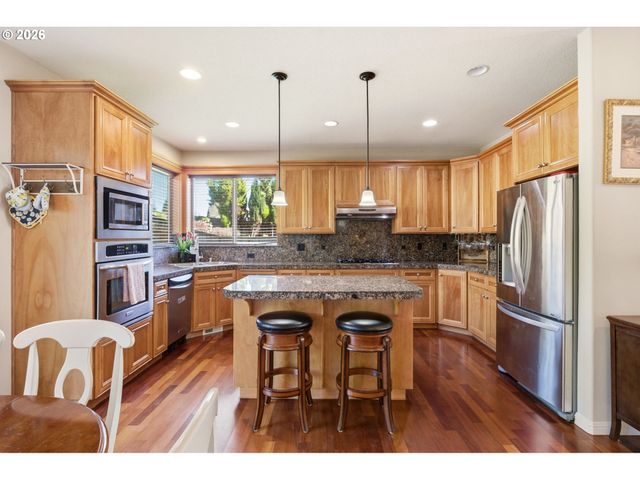 2396 36TH St, Washougal, WA 98671