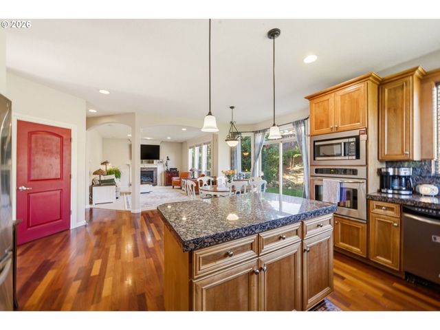 2396 36TH St, Washougal, WA 98671