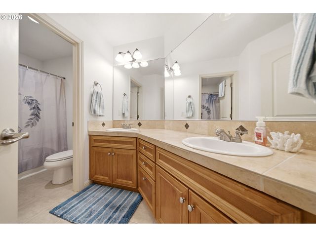 2396 36TH St, Washougal, WA 98671