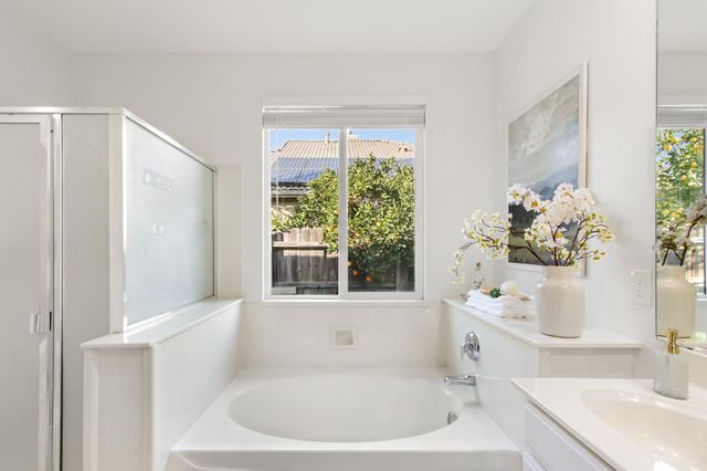 2376 Arizona Way, Yuba City, CA 95991