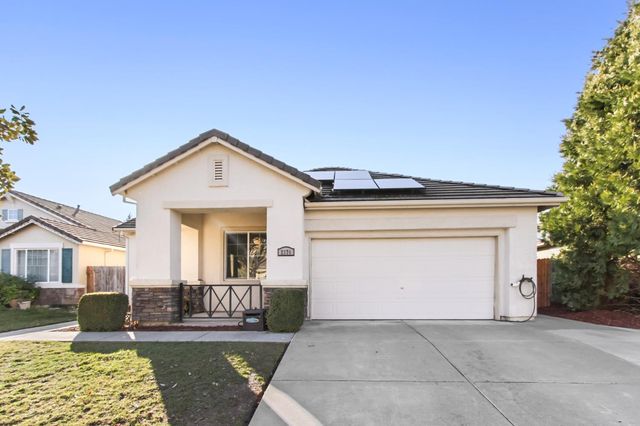 2376 Arizona Way, Yuba City, CA 95991