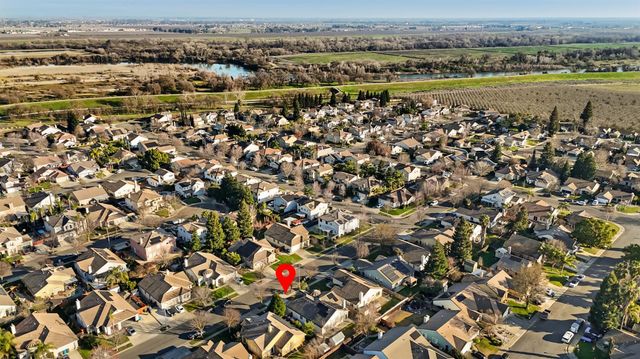 2376 Arizona Way, Yuba City, CA 95991