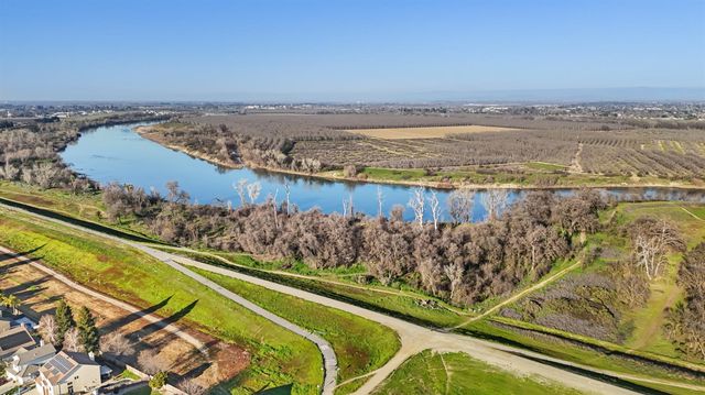 2376 Arizona Way, Yuba City, CA 95991