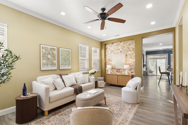 2376 Arizona Way, Yuba City, CA 95991