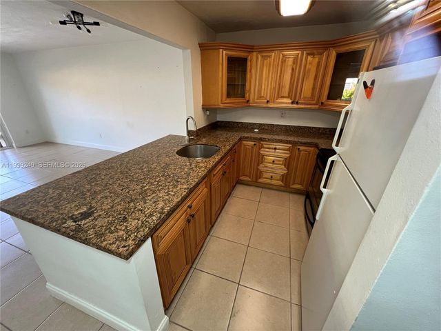 7473 SW 82nd St A209, Miami, FL 33143