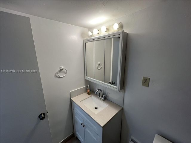 7473 SW 82nd St A209, Miami, FL 33143