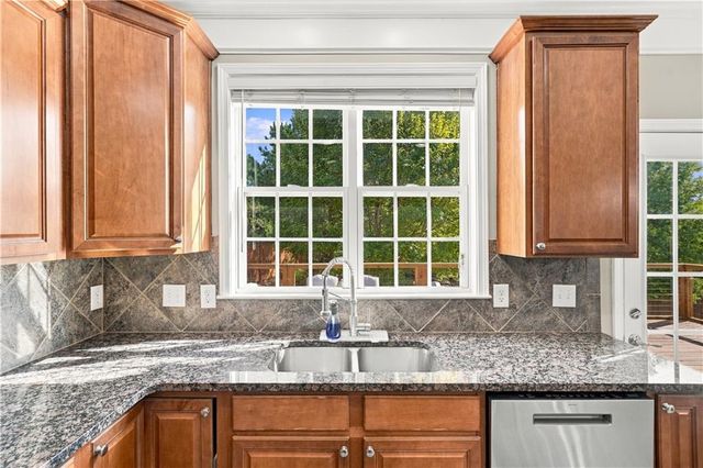 126 Edgewater Trail, Canton, GA 30115