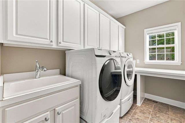 126 Edgewater Trail, Canton, GA 30115